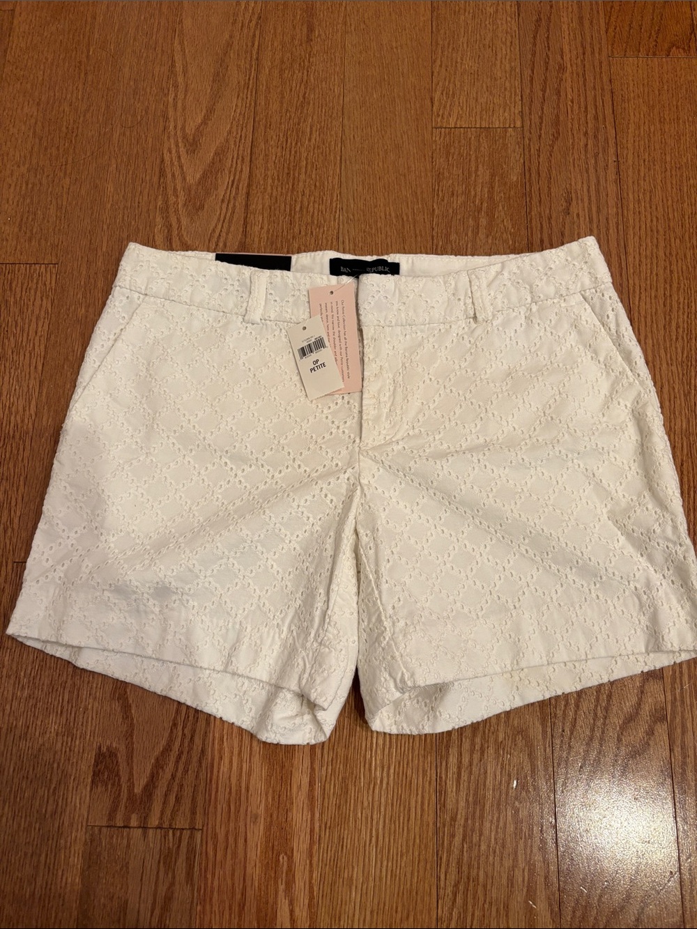 Banana Republic  Petite White Eyelet Shorts